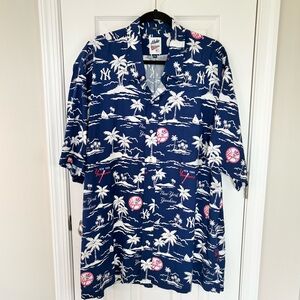 Reyn Spooner NY Yankees Blue Hawaiian Blue Vintage Short Sleeve Button Up Shirt